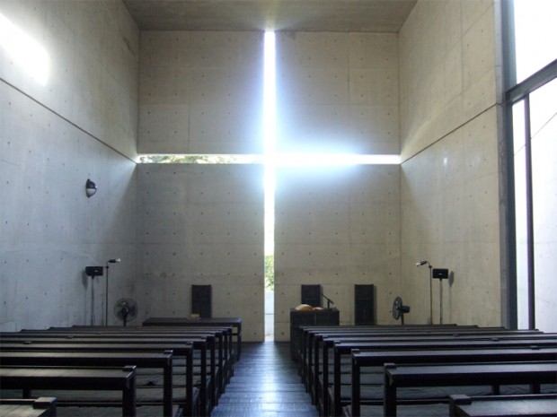 建築家の安藤忠雄が設計した教会、チャペル7選。光の教会や水の教会など
