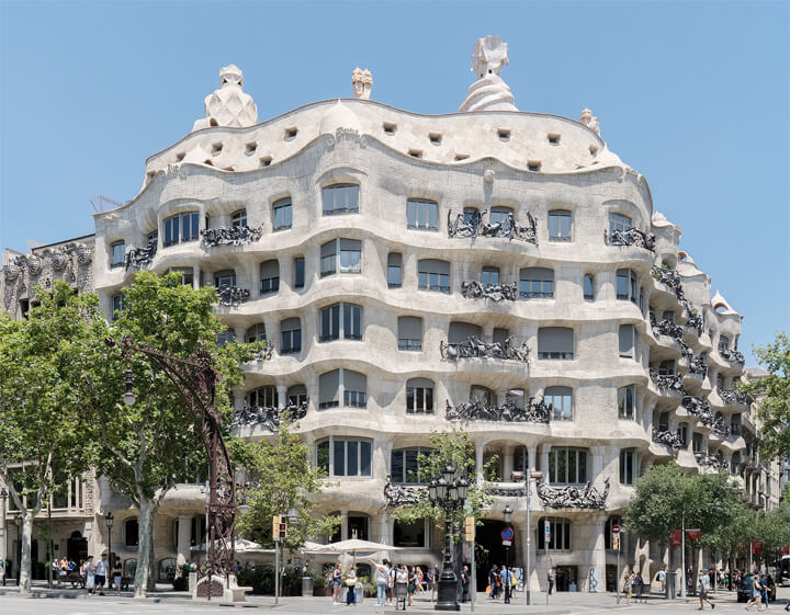 famous-architecture-spain-barcelona9