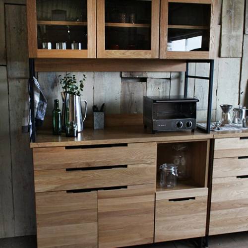 食器棚やカップボードの扉のタイプ