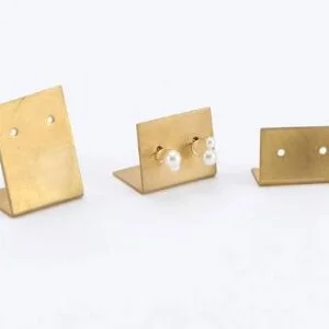 おしゃれなピアススタンド6選。かわいいデザインもおすすめ