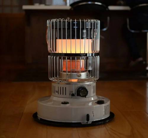 2025年版】おしゃれな石油ストーブ14選。かわいい・レトロ