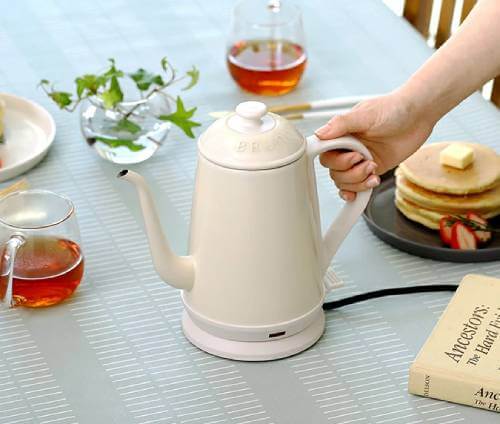 電気ケトルの注ぎ口