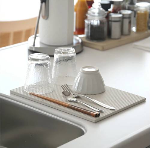 おしゃれな水切りマット・水切りトレー6