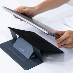 おしゃれなノートパソコンスタンド7選。かわいい木製や縦置き・折りたたみもおすすめ